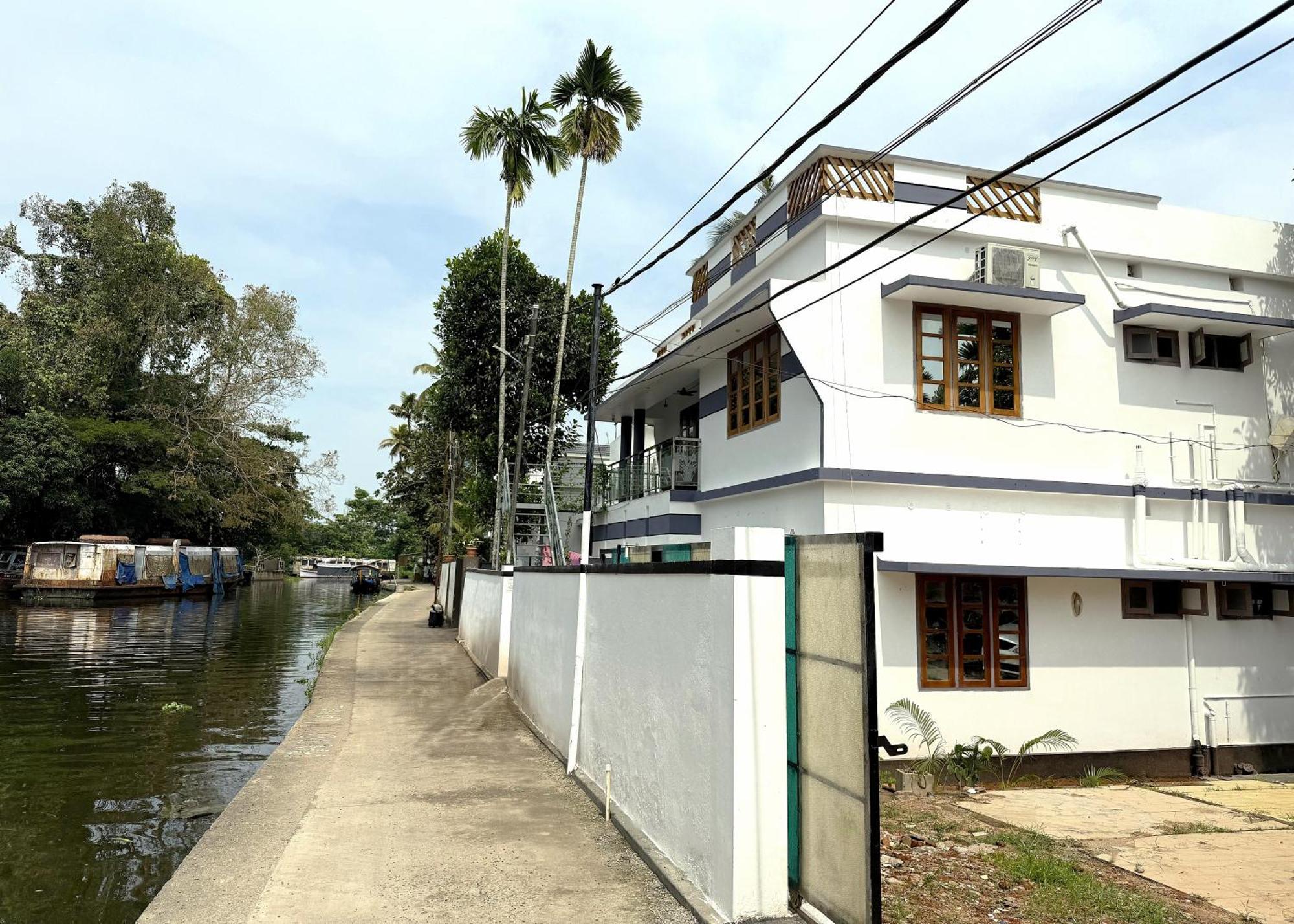 Paddy N Canal Homestay Alappuzha Екстер'єр фото